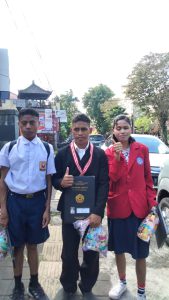 Damianus haalt diploma, Emiliana en Yanto naar volgend schooljaar